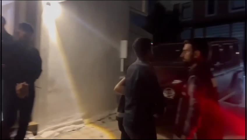 POLAT ÇİFTİNE OPERASYON: GÖZALTI SAYISI 17'YE YÜKSELDİ. DİLAN POLAT'IN EVİNDE YAPILAN ARAMADA 80 SAYFA DOKÜMANA EL KONULDU