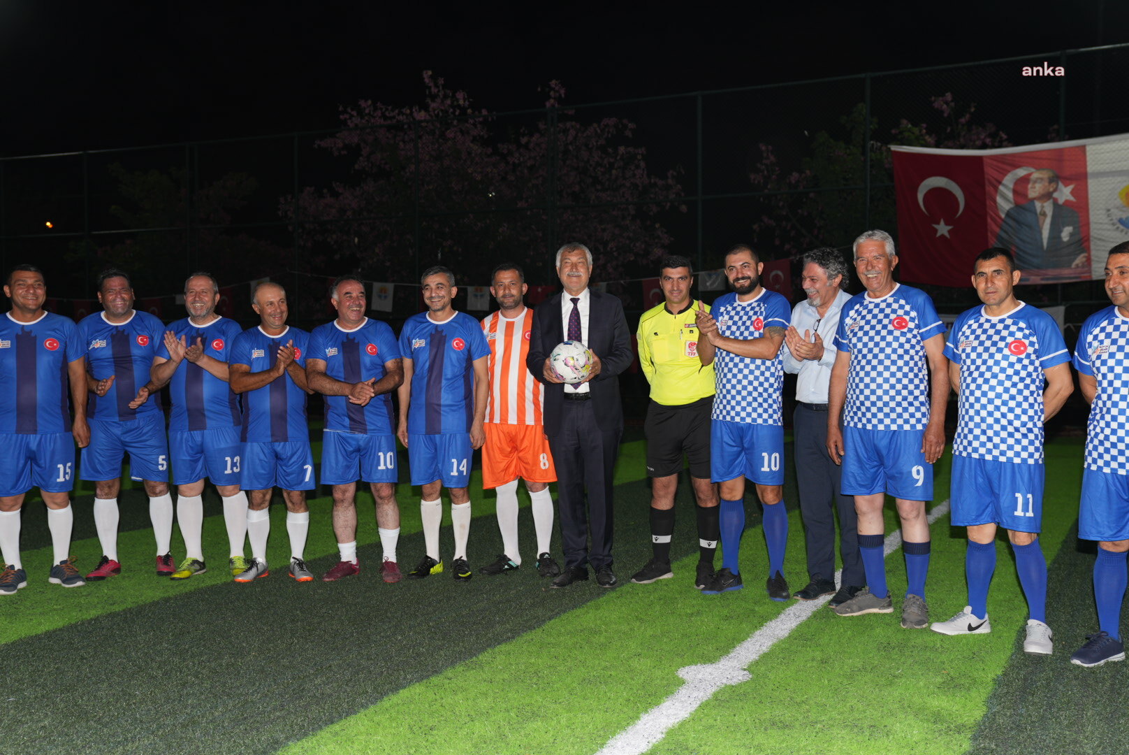 ADANA'DA 2. MUHTARLAR FUTBOL TURNUVASI BAŞLADI