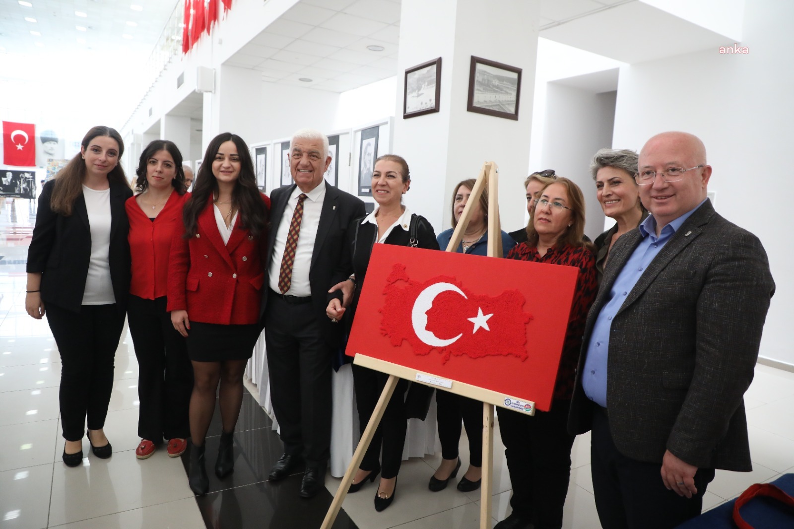 MUĞLA'DA CUMHURİYET’İN 100.YILI SERGİSİ KAPILARINI AÇTI