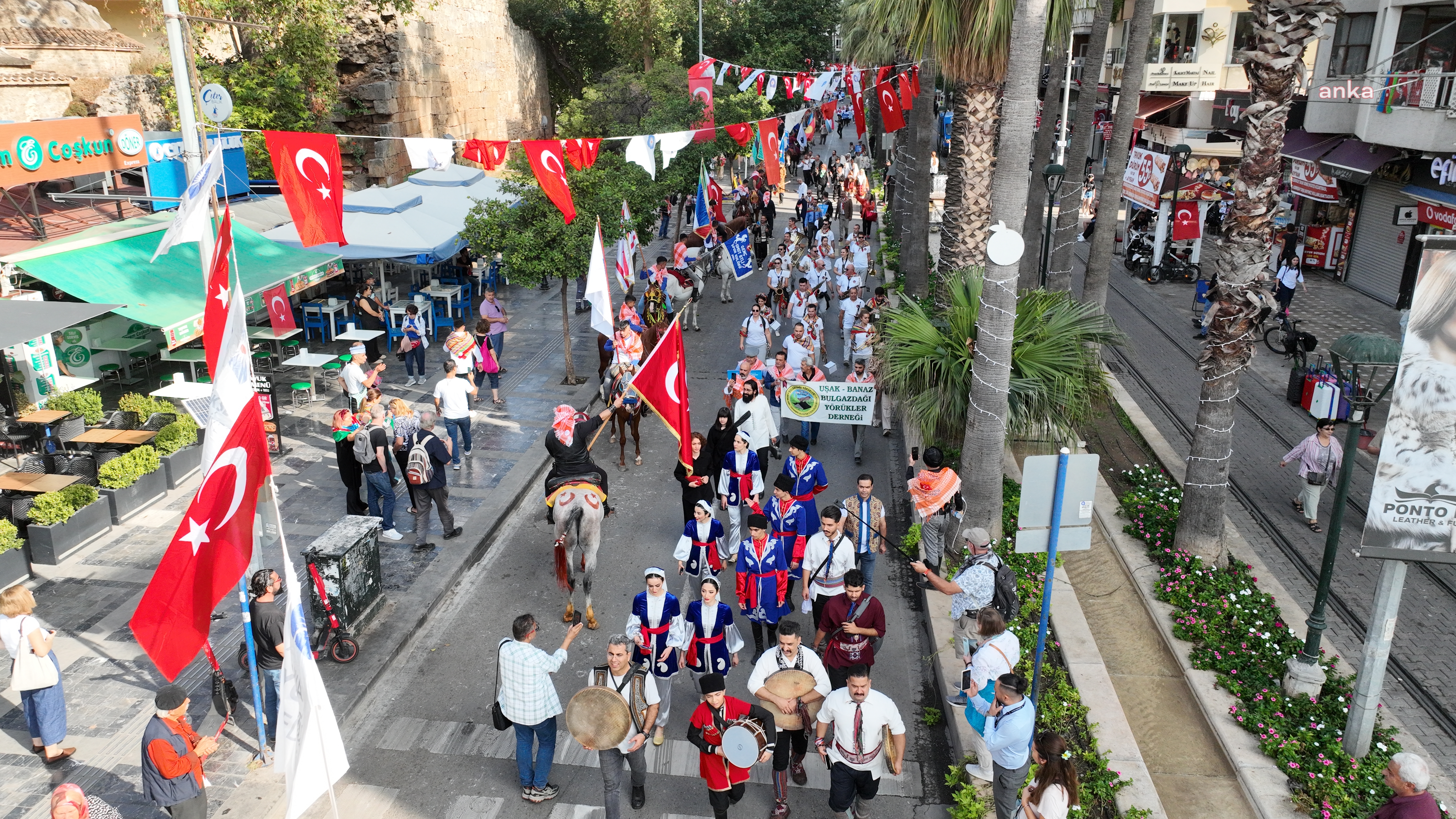 2'NCİ ULUSLARARASI ANTALYA YÖRÜK TÜRKMEN FESTİVALİ YÖRÜK GÖÇÜYLE BAŞLADI