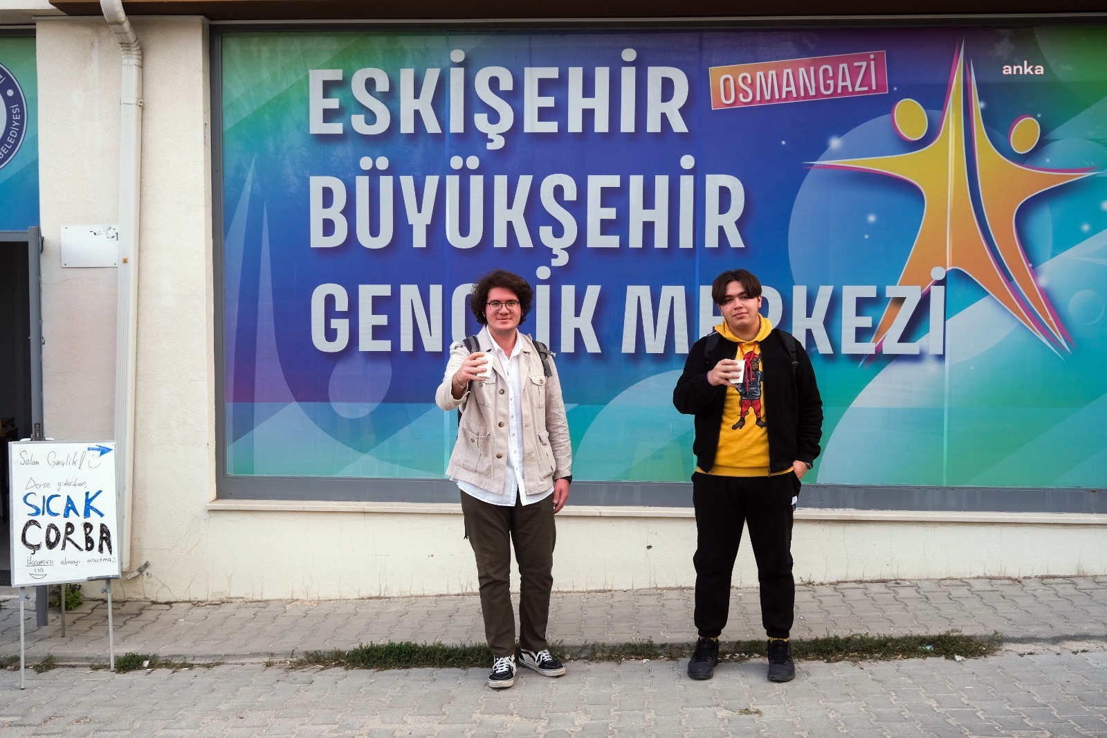 ESKİŞEHİR BÜYÜKŞEHİR GENÇLERİN YANINDA