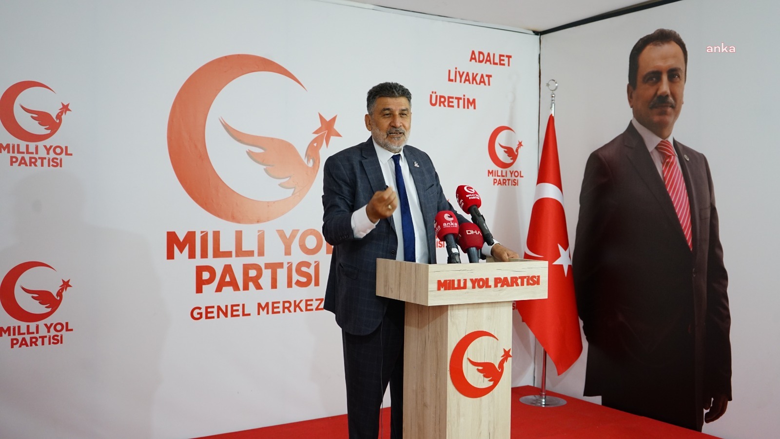HACETTEPE ÜNİVERSİTESİ’NDE BİR  ÖĞRENCİ DAHA YURT ODASINDA ÖLÜ BULUNDU... REKTÖRLÜK: "BEYTEPE ÖĞRENCİ EVLERİNDE KALMAKTA OLAN ÜNİVERSİTEMİZ MÜHENDİSLİK FAKÜLTESİ ÖĞRENCİSİ AYŞEGÜL TAYYAR HAYATINI KAYBETMİŞTİR"