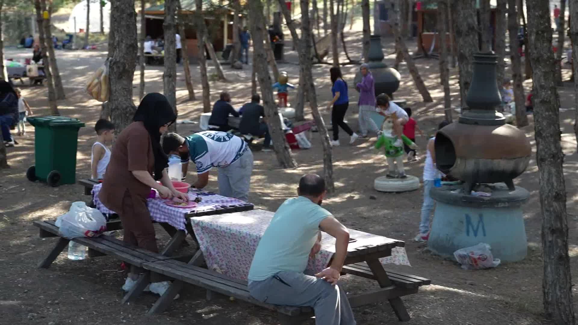 ABB'NİN HİZMETE AÇTIĞI HACIKADIN KENT ORMANI'NA BAŞKENTLİLERDEN YOĞUN İLGİ