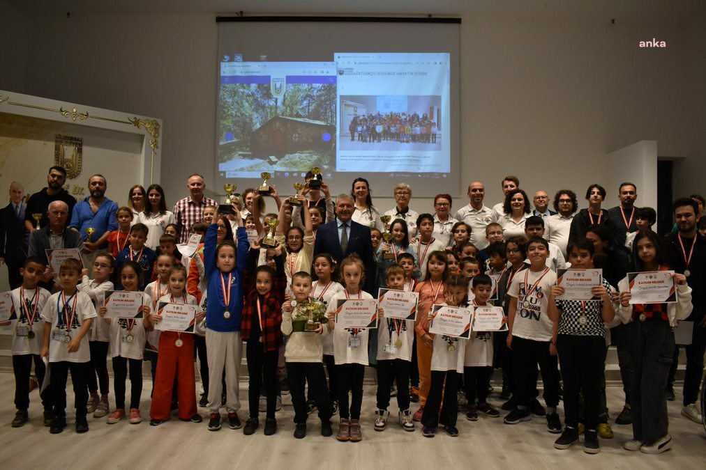 LÜLEBURGAZ, SATRANÇ TURNUVASINA EV SAHİPLİĞİ YAPTI