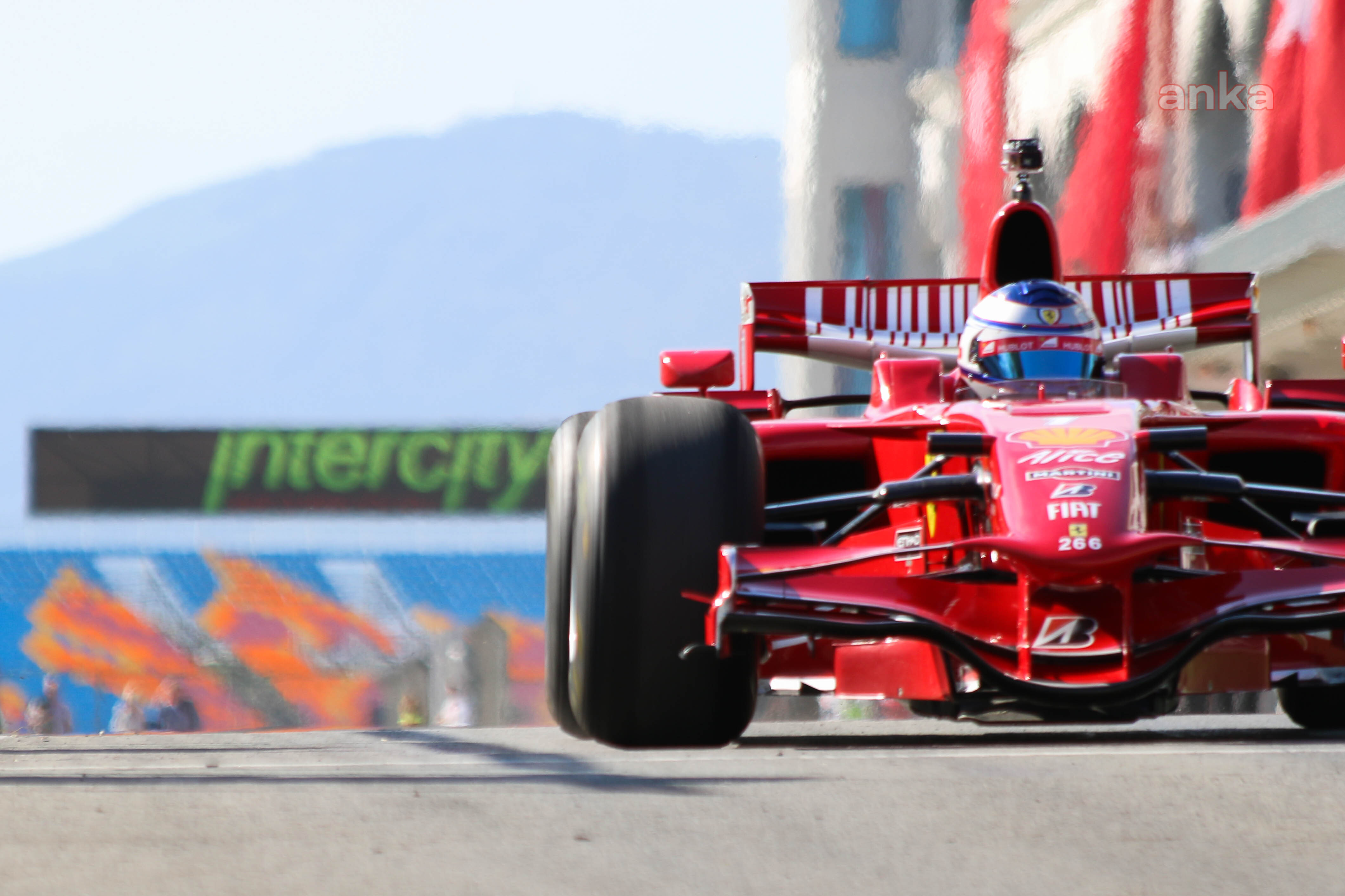 FORMULA 1 BİLETLERİ 15 EYLÜL’DE İLK 24 SAAT YÜZDE 50 İNDİRİMLİ SATIŞA ÇIKIYOR