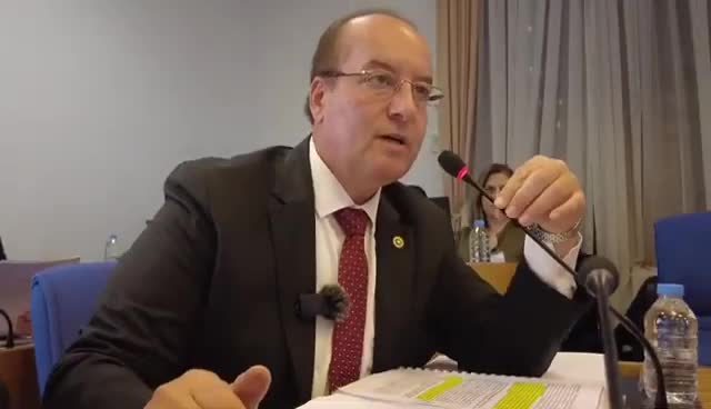 CEVDET AKAY: KARABÜKLÜ SANAYİCİLERİMİZ İTHAL ETTİĞİMİZ ÜRÜNLERLE İLGİLİ EĞER YERLİ ÜRETİM YAPILACAKSA BURADA YÜZDE 100'E VARAN VERGİ İNDİRİMLERİNİN YAPILMASINI TALEP EDİYOR
