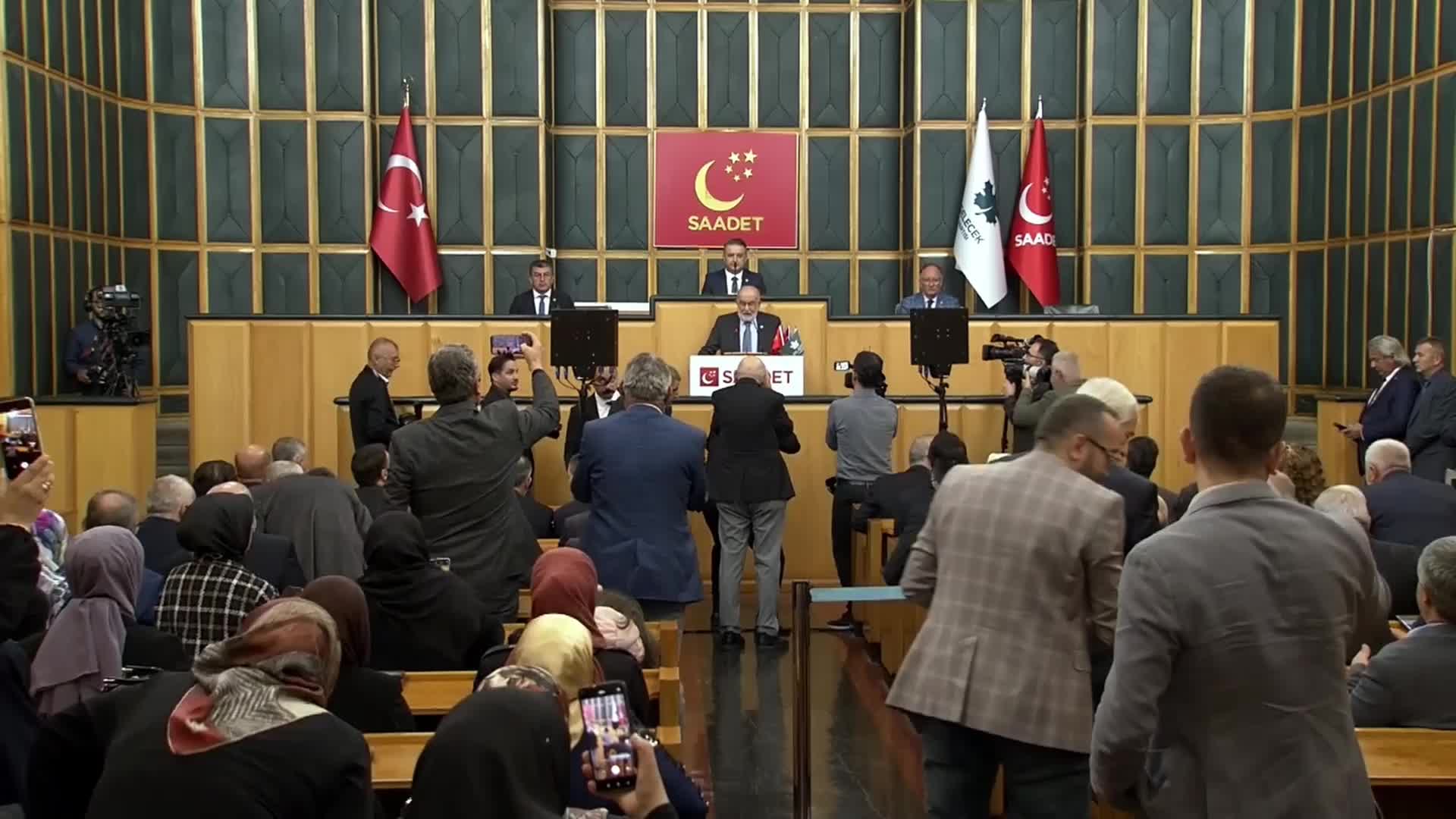 TEMEL KARAMOLLAOĞLU: SIRF GAZETECİLİK YAPIYOR DİYE GAZETECİLERİ TUTUKLARSANIZ, KİMSE SİZİN SÖZLERİNİZİ DİKKATE ALMAZ
