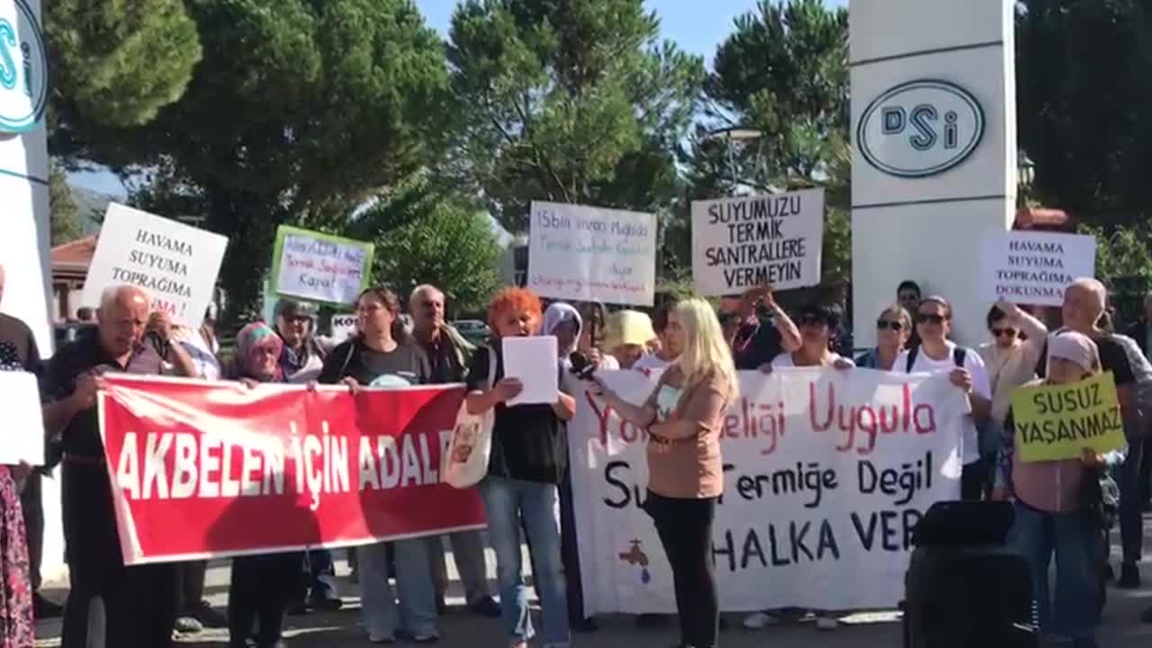 MUĞLA’DA VATANDAŞLAR  DSİ ÖNÜNDE ‘SU HAKKI’ EYLEMİ YAPTI
