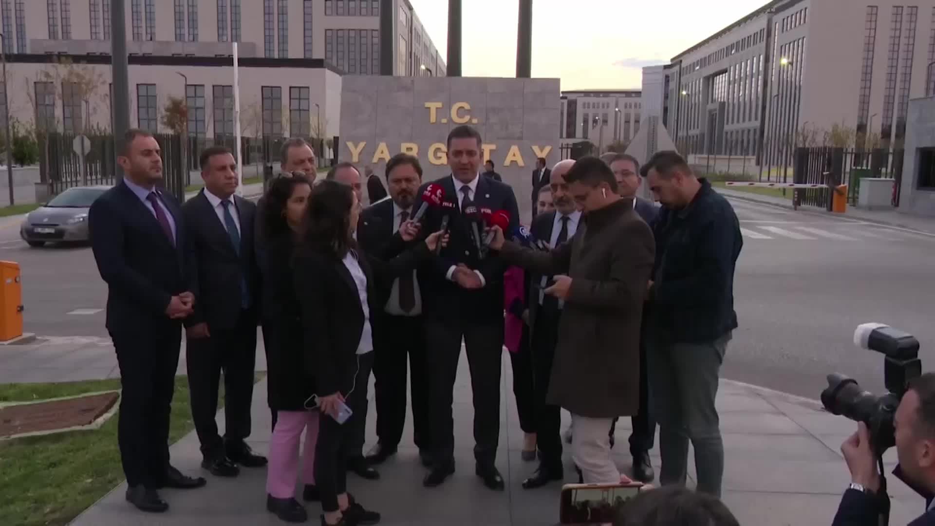 ERİNÇ SAĞKAN, YARGITAY BAŞKANLIĞI'NI ZİYARET ETTİ: “YARGITAY'IN 3. DAİRESİ YETKİSİ OLMADIĞI BİR KONUDA ANAYASA'YA AYKIRI, ANAYASAL DÜZENİ DE AÇIKÇA İHLAL EDEN BİR KARARA İMZA ATMIŞTIR”
