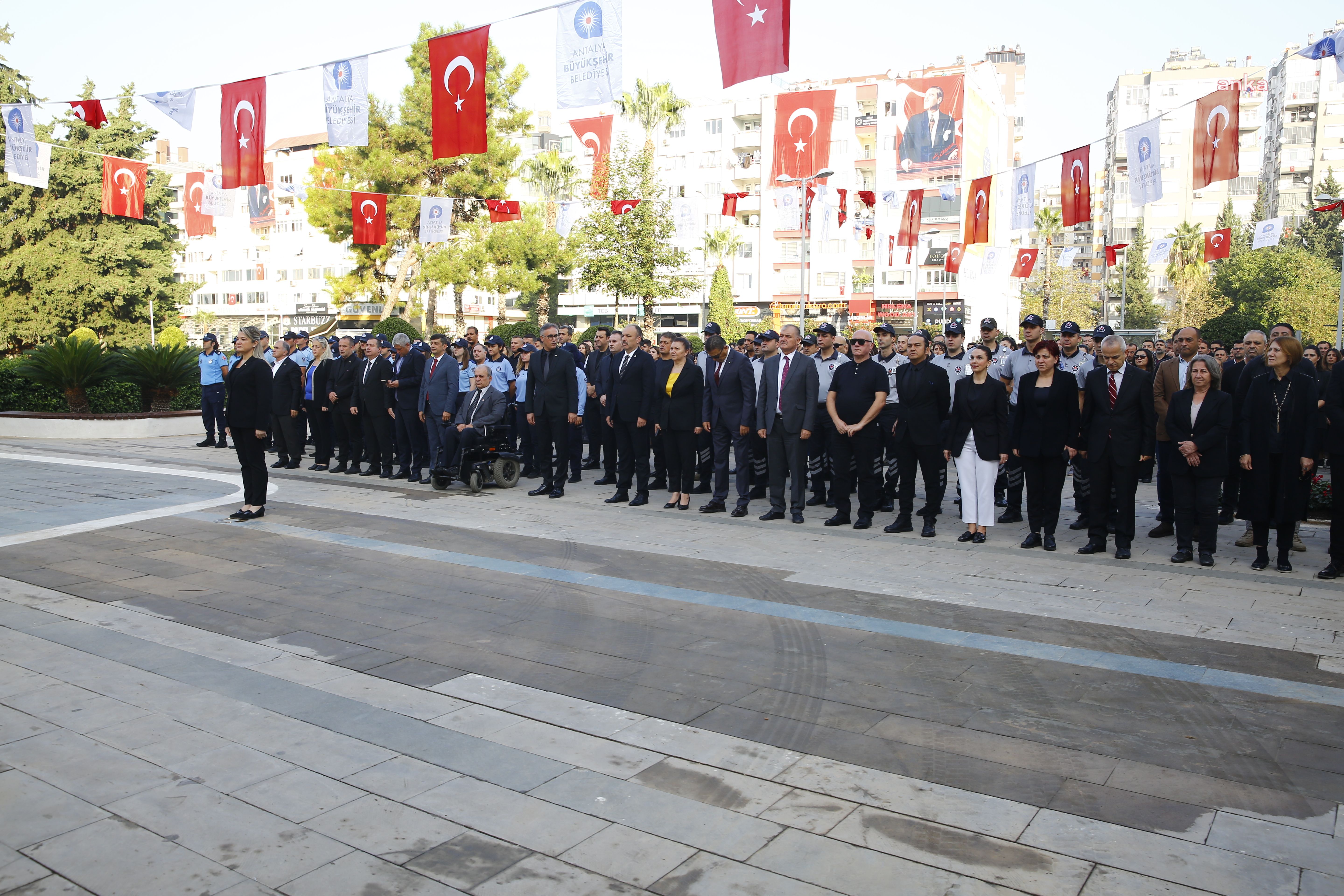 ANTALYA BÜYÜKŞEHİR, ATA’YI ANDI