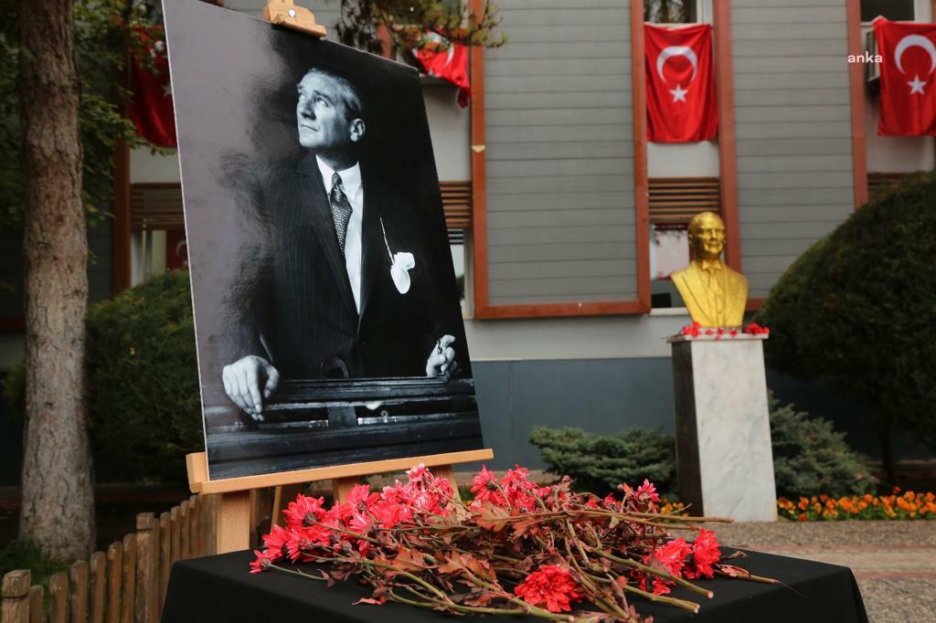 ODUNPAZARI BELEDİYESİ ATA’SINI UNUTMADI