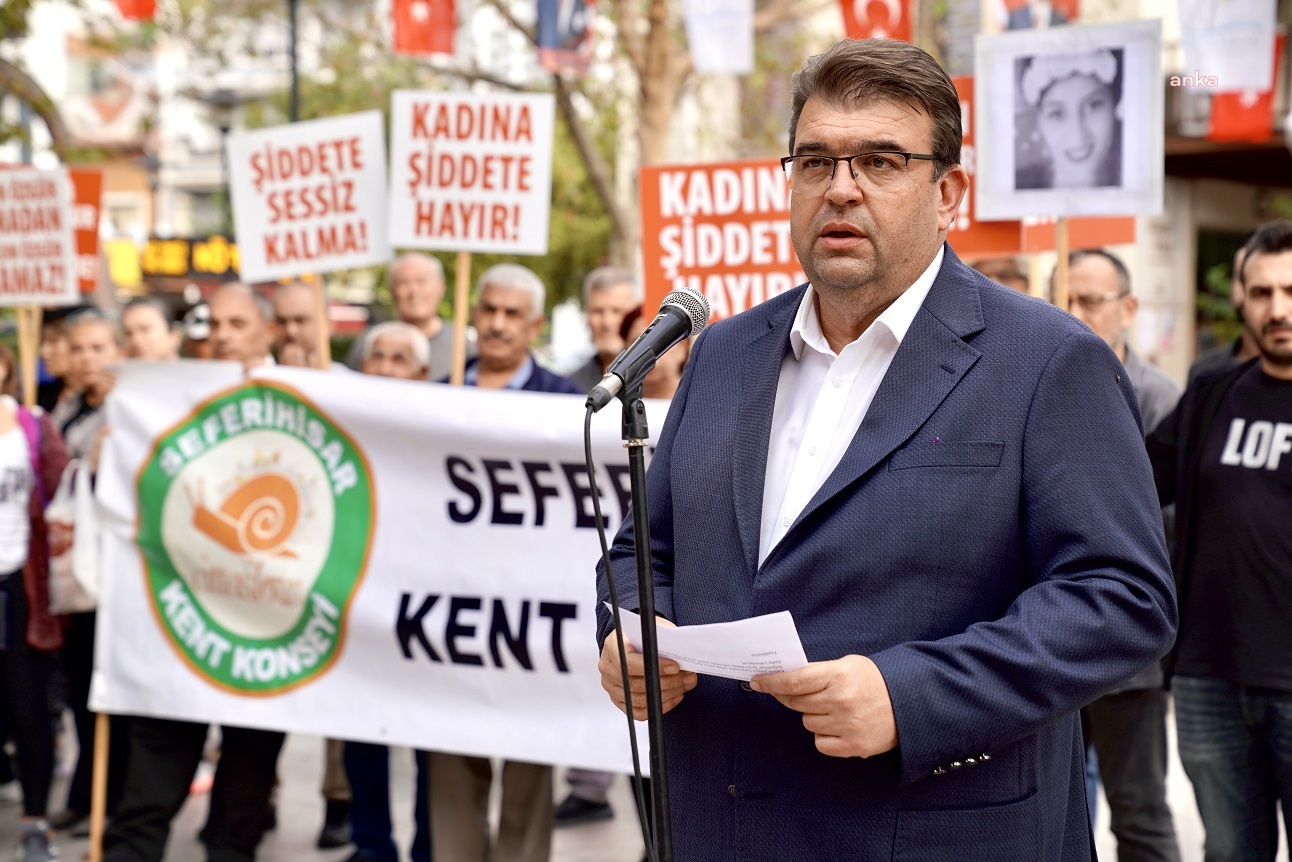 SEFERİHİSAR BELEDİYE BAŞKANI İSMAİL YETİŞKİN: "KADINA KARŞI ŞİDDETİ DURDURUN"