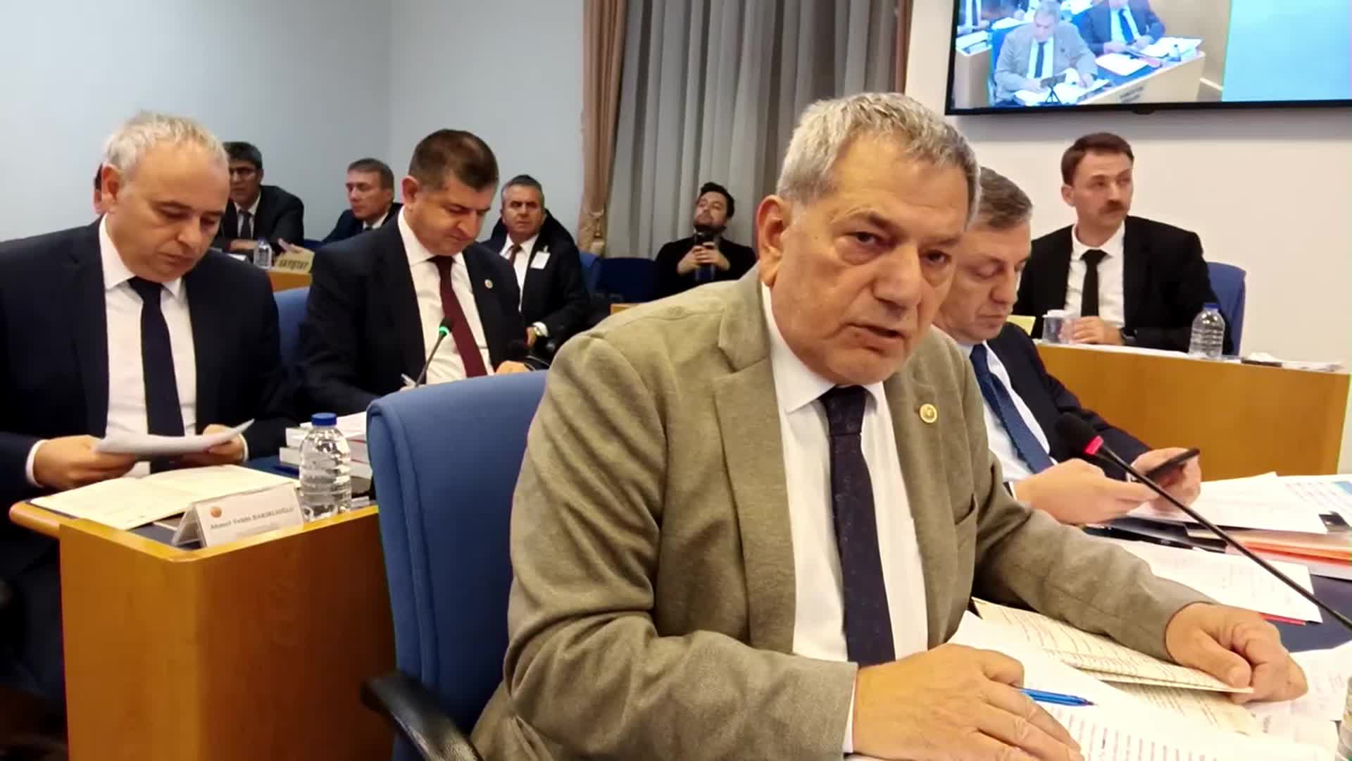TAHSİN OCAKLI: "TARIM DESTEKLERİ YETERSİZ. GSMH’NIN YÜZDE 1’İNDEN AZ OLMAMASI GEREKEN TARIM DESTEKLERİ AKP İKTİDARLARI DÖNEMİNDE YÜZDE 0.5’İ GEÇEMEDİ. 2024 BÜTÇESİNDE YÜZDE 0.29 ORANINDA"
