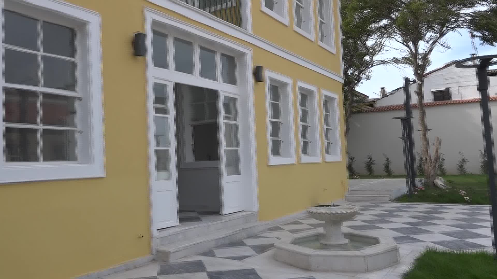 İZMİR AGORA'DA TARİHİ CARFİ KÖŞKÜ GÖRKEMLİ GÜNLERİNE DÖNDÜ