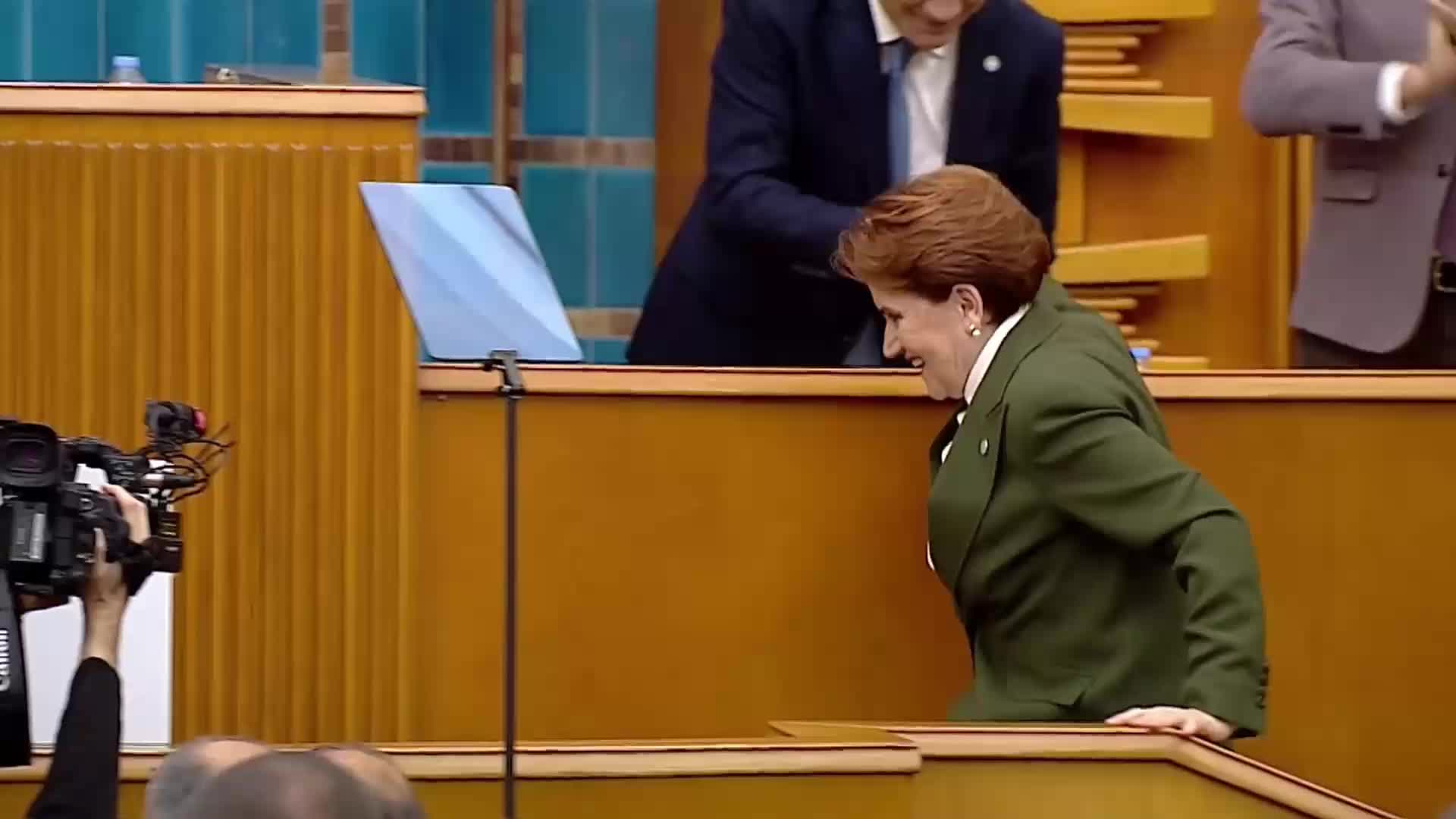 MERAL AKŞENER: “ANAYASAMIZA HER KOŞULDA SONUNA KADAR SAHİP ÇIKACAĞIZ. HUKUKU BİR HESAPLAŞMA AYGITINA DÖNÜŞTÜRMEYE ÇALIŞANLARA GEÇİT VERMEYECEĞİZ”