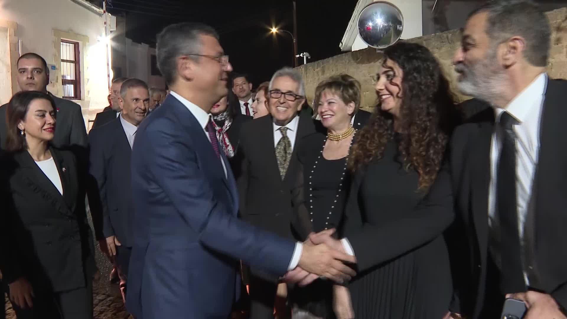 ÖZGÜR ÖZEL, KKTC CUMHURBAŞKANI ERSİN TATAR'IN 15 KASIM CUMHURİYET BAYRAMI DOLAYISIYLA DÜZENLEDİĞİ RESEPSİYONA KATILDI