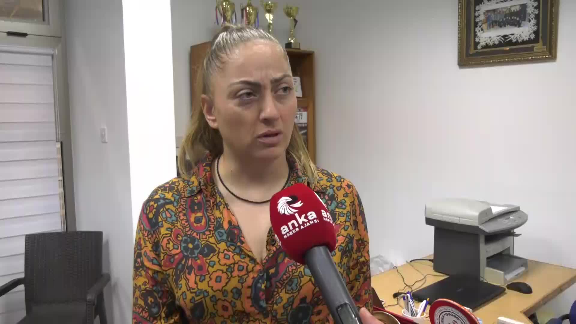 ISİAS OTEL’DE ÇOCUKLARINI KAYBEDEN AİLELERDEN “KADER” ÇIKIŞI: "NASIL BU BİNALARIN YAPIM İZNİNİ ALIYORLAR, TÜRKİYE’DE YAŞAYAN İNSANLARIN BUNU SORGULAMASI GEREKİR"
