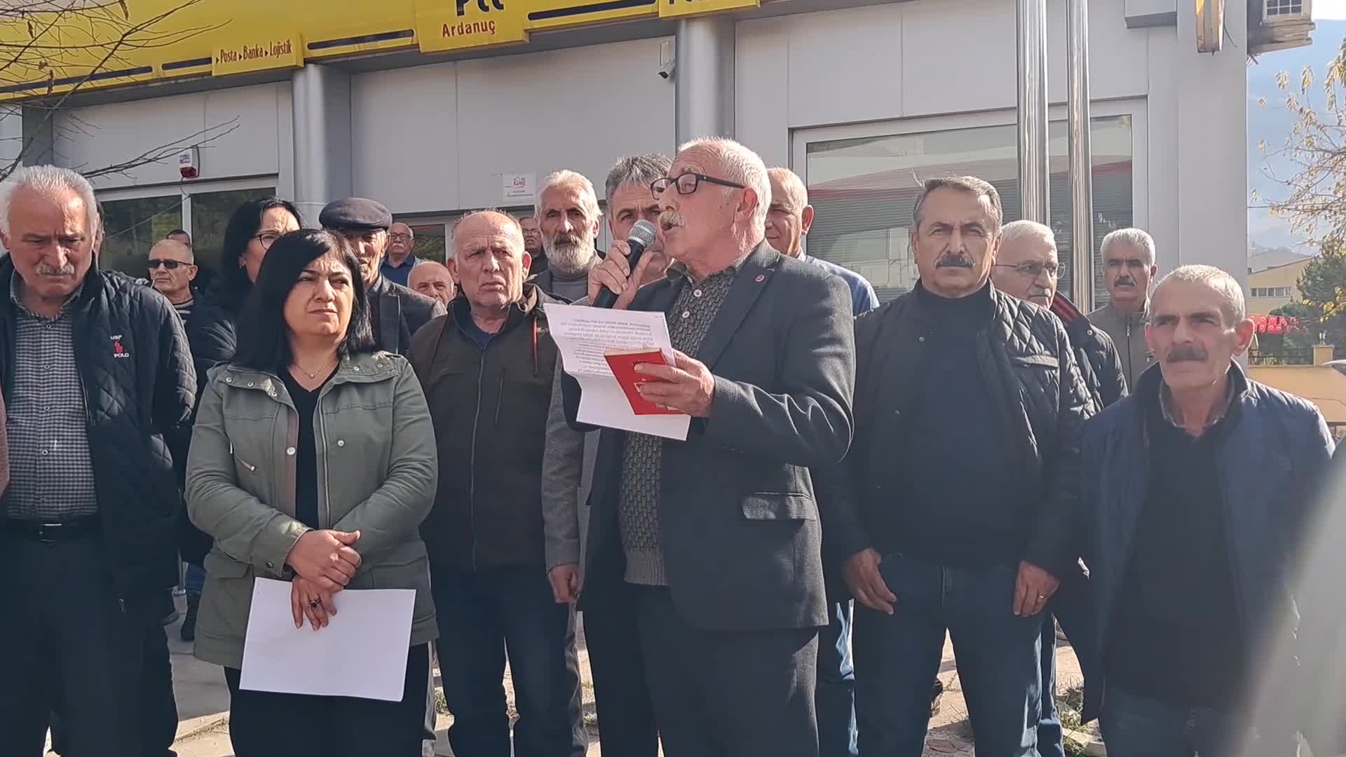 ARTVİN ARDANUÇ'TAN YARGITAY’A ANAYASA KİTAPÇIĞI GÖNDERİLDİ