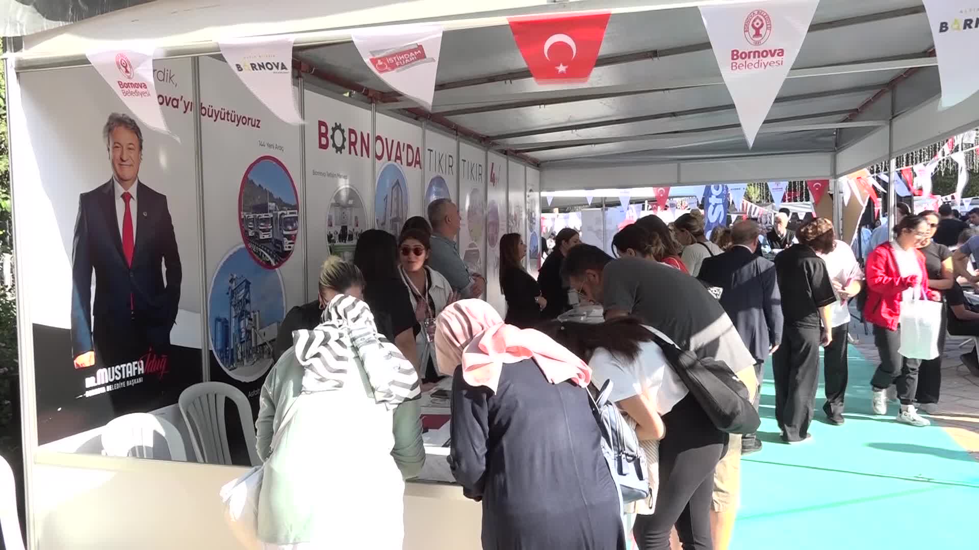 BORNOVA İSTİHDAM FUARI, BÜYÜK BİR DAYANIŞMAYA DÖNÜŞTÜ