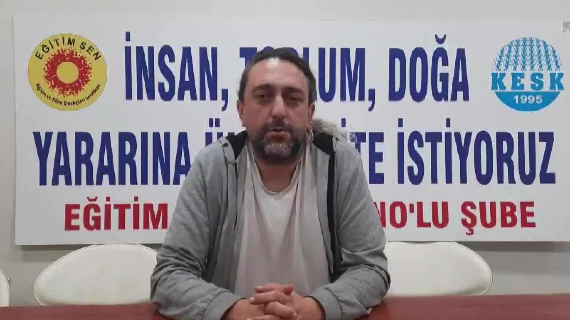 EĞİTİM-SEN İZMİR ÜNİVERSİTELER ŞUBESİ: "ÖĞRENCİLERE AÇILAN SORUŞTURMALAR FİKİR HÜRRİYETİNİ AÇIK İHLALİDİR..."