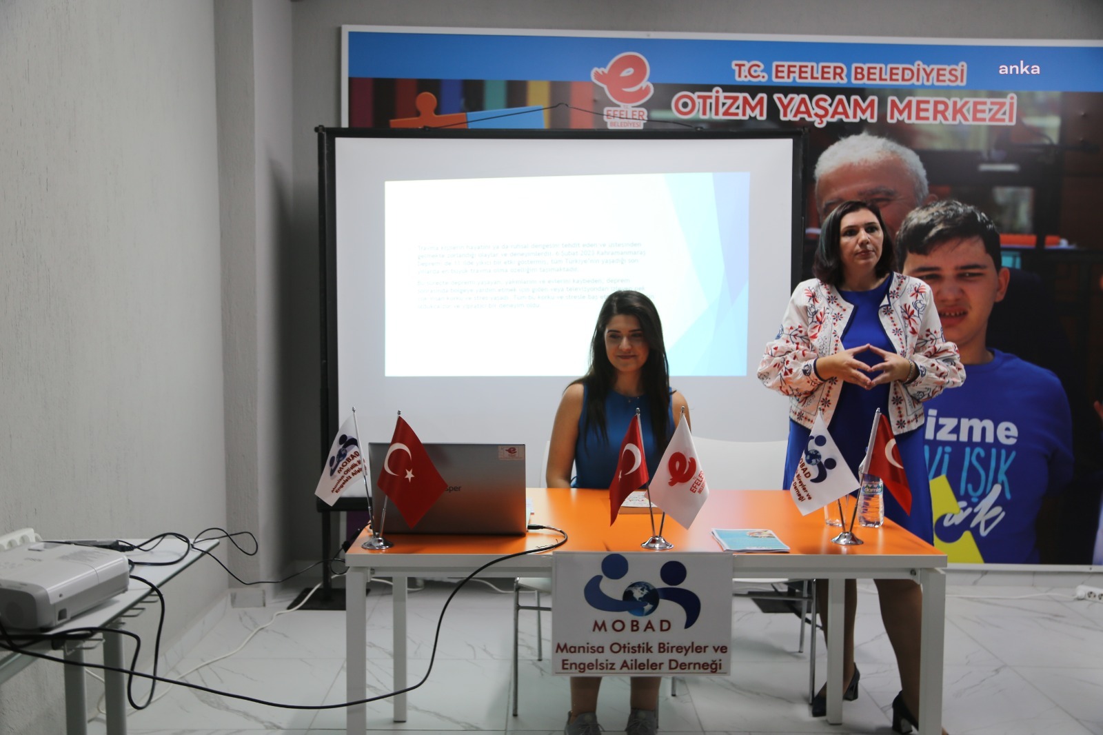 EFELER’İN OTİZM YAŞAM MERKEZİ’NDE ÖZEL BİREYLER İÇİN DEPREM EĞİTİMİ