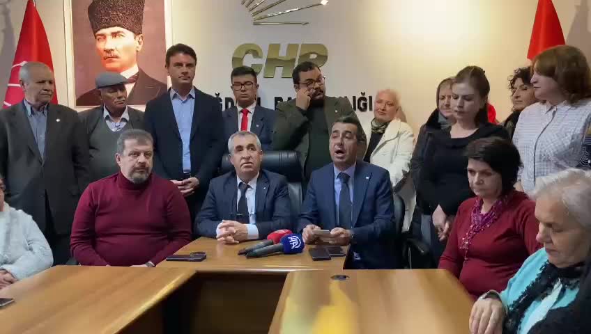 CHP GENEL BAŞKAN YARDIMCISI ADEM: "KIRKLARELİ SARAY’DA LİMAK ŞİRKETİNİN YAN KOLUNA 110 FUTBOL SAHASI BÜYÜKLÜĞÜNDE BİR ALANIN TAŞ OCAĞI İÇİN VERİLMESİ GÖRÜŞÜLÜYOR"