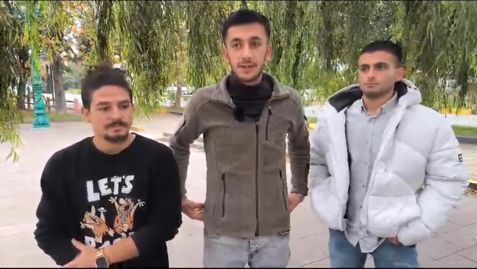 ARTVİN ÇORUH ÜNİVERSİTESİ ARHAVİ MESLEK YÜKSEKOKULU'NDA YEMEKHANE ÇATISININ AKMASINA ÖĞRENCİLER TEPKİ GÖSTERDİ