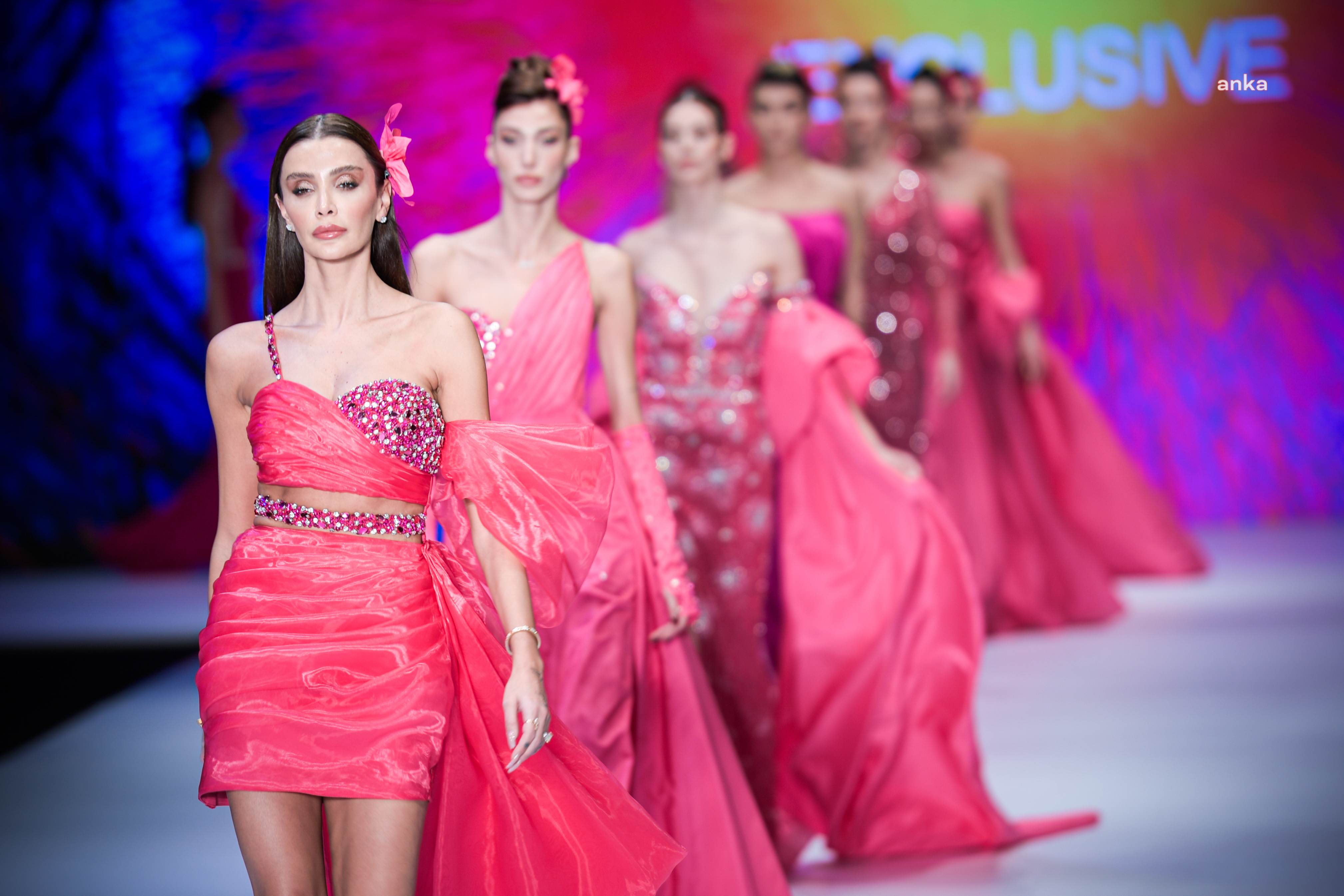 IF WEDDING FASHION İZMİR'DE MODA ŞÖLENİNE SAHNE OLACAK