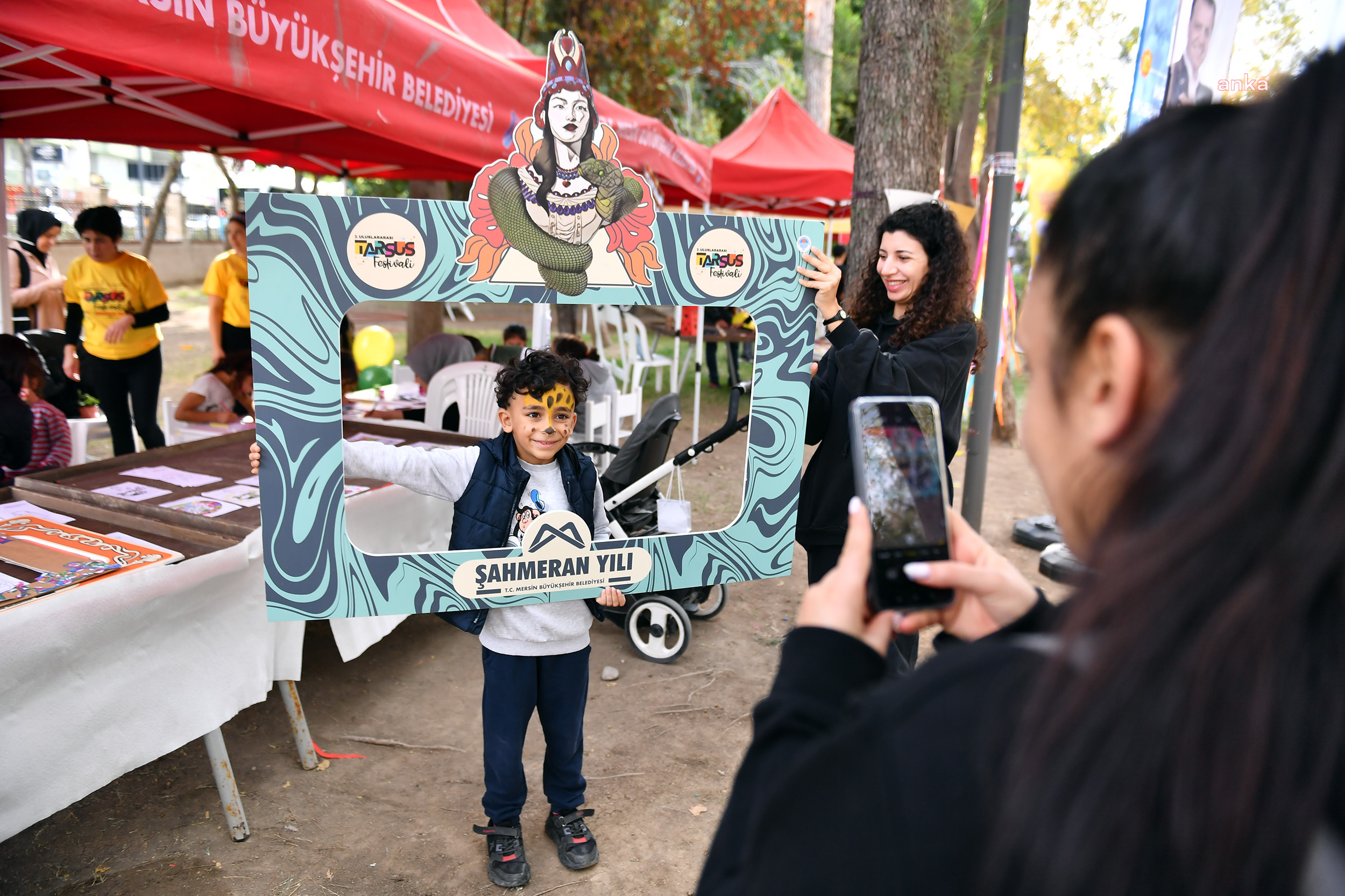 ‘2. ULUSLARARASI TARSUS FESTİVALİ’ ESNAFIN DA YÜZÜNÜ GÜLDÜRDÜ
