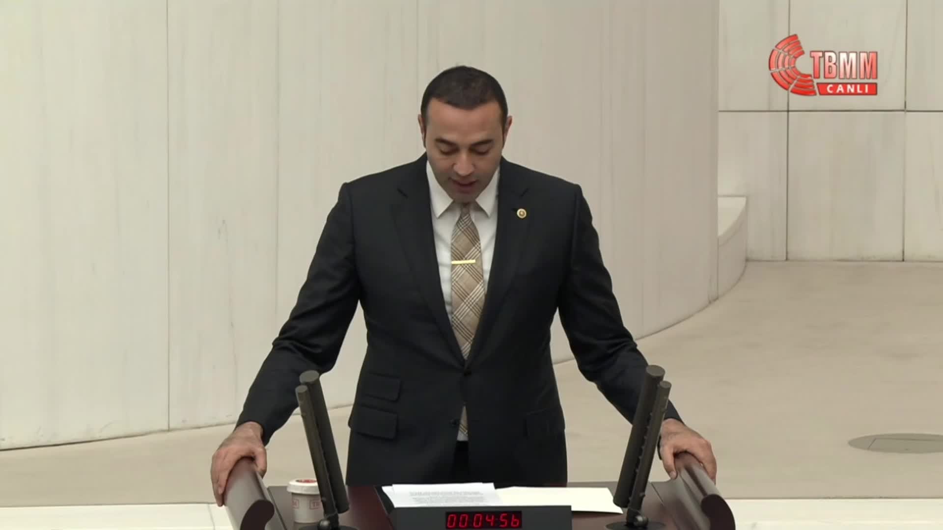İYİ PARTİ'NİN "BARINMA KRİZİ VE FAHİŞ KİRA ARTIŞLARI ARAŞTIRILSIN" ÖNERİSİ AKP'Lİ VE MHP'Lİ MİLLETVEKİLLERİNİN OYLARIYLA REDDEDİLDİ