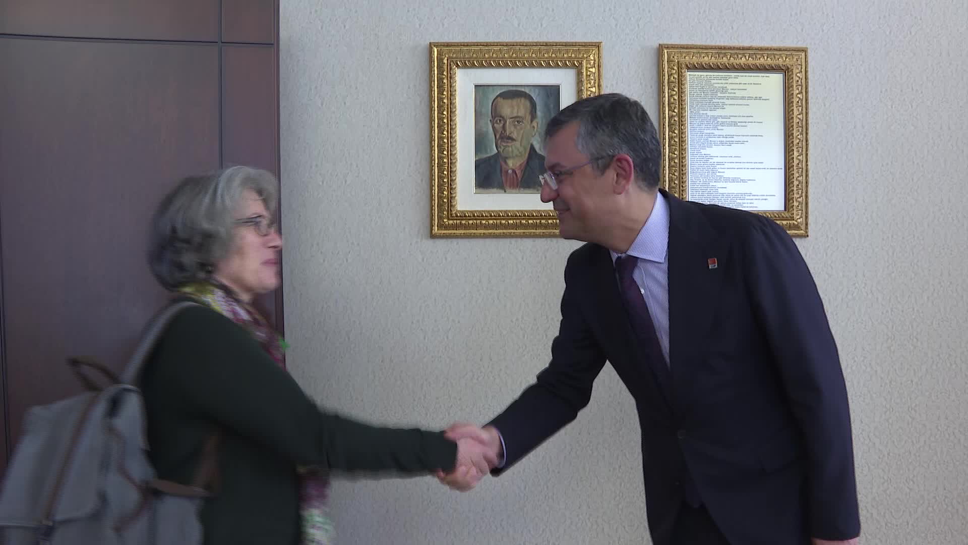 ÖZGÜR ÖZEL; ALEVİ VAKIF, FEDERASYON VE DERNEK BAŞKANLARIYLA BİR ARAYA GELDİ