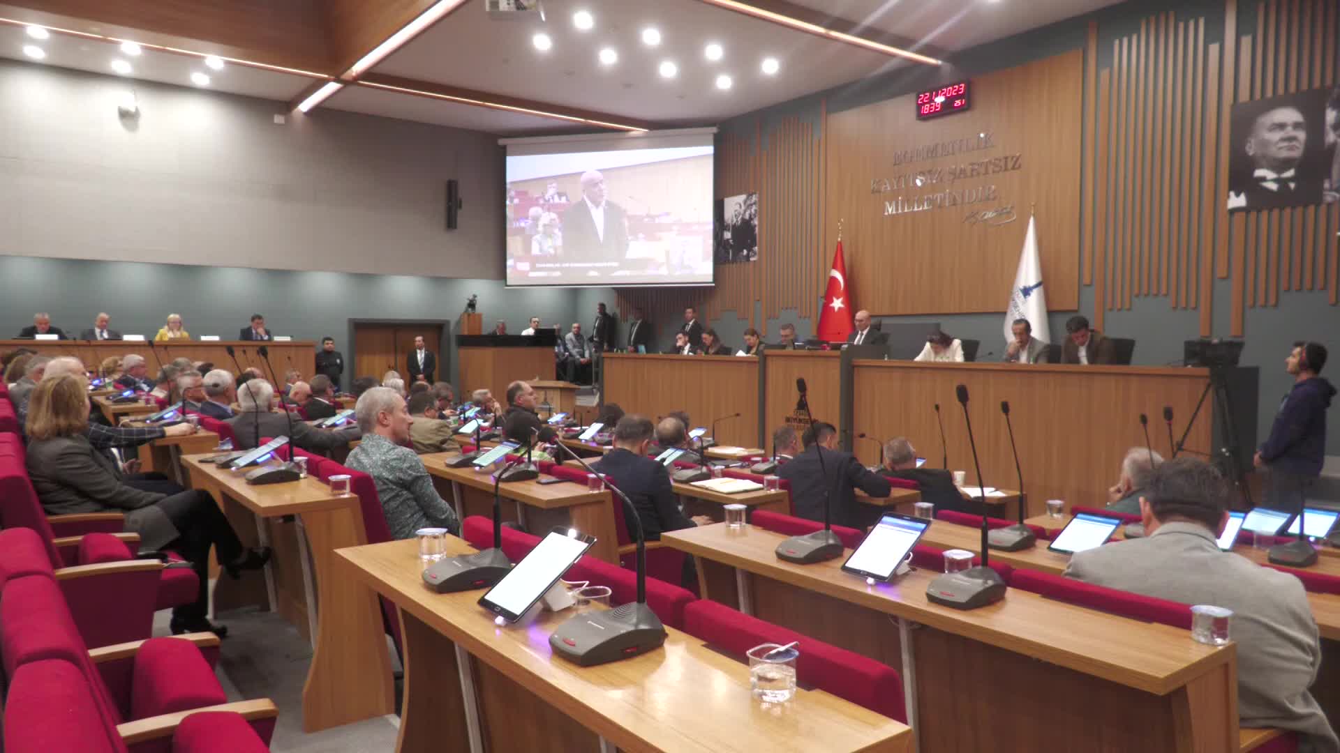 BAŞKAN SOYER'E 'VAHDETTİN'DEN SONRA 'ÇAN' SORUŞTURMASI... SOYER: "BİRİLERİ ANLAŞILAN BELLİ DÜĞMELERE HEPSİNE BİRDEN BASMAK İSTEMİŞLER"