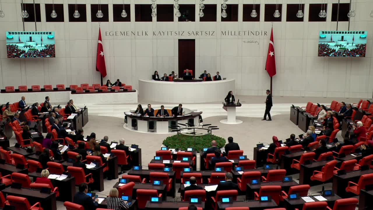 ABDURRAHMAN TUTDERE: "KONTEYNERKENTLERDE ÇOCUKLAR ÜŞÜYOR, KADINLAR MAĞDUR. KIŞ GELMEDEN TEDBİR ALIN"