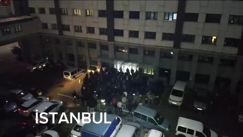 BAKAN YERLİKAYA AÇIKLADI: İSTANBUL VE BURSA'DA UYUŞTURUCU SATICILARINA DÜZENLENEN OPERASYONDA 156 ŞÜPHELİ GÖZALTINDA