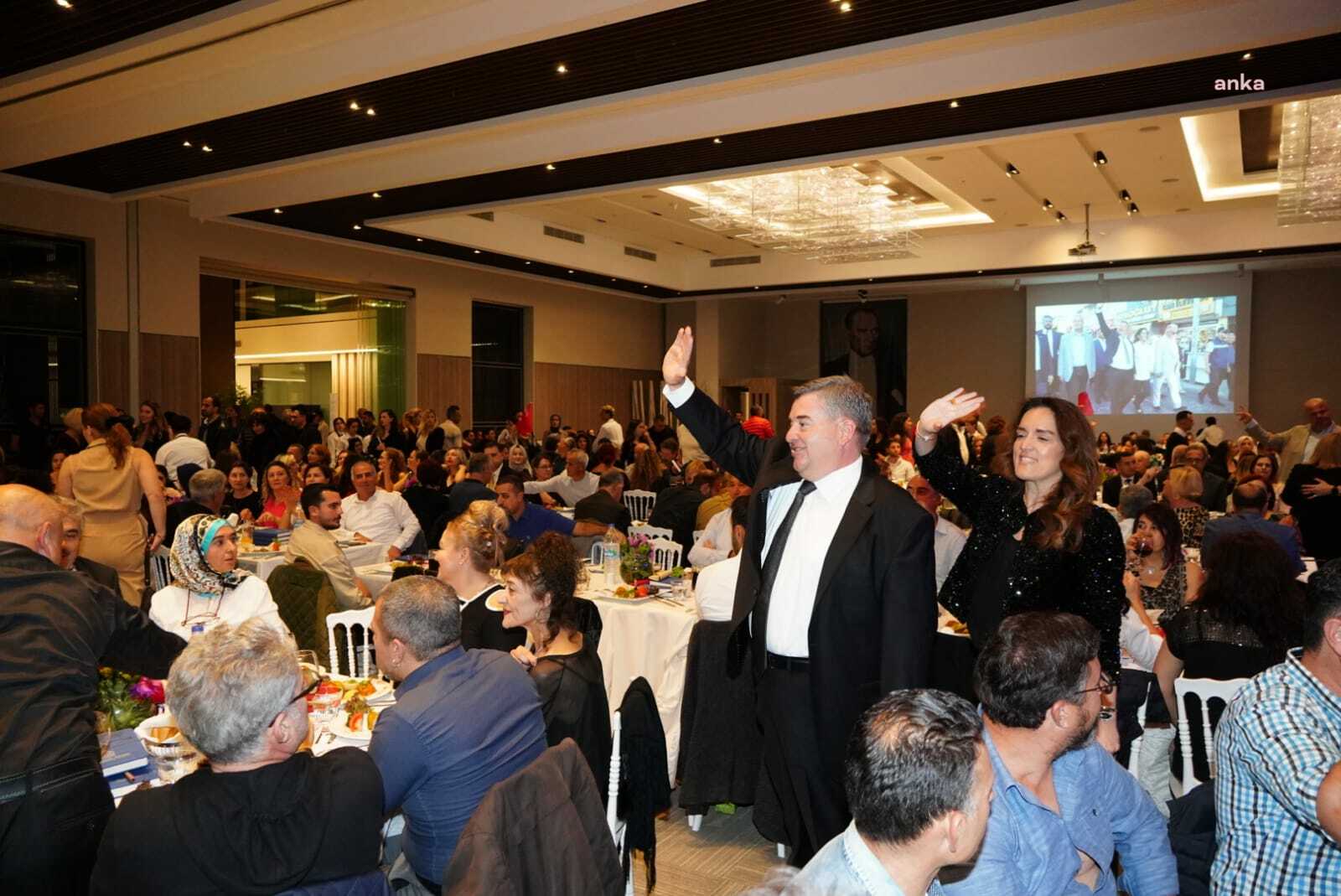 ÇEŞME BELEDİYESİ'NDEN ÖĞRETMENLERE GELENEKSEL YEMEK