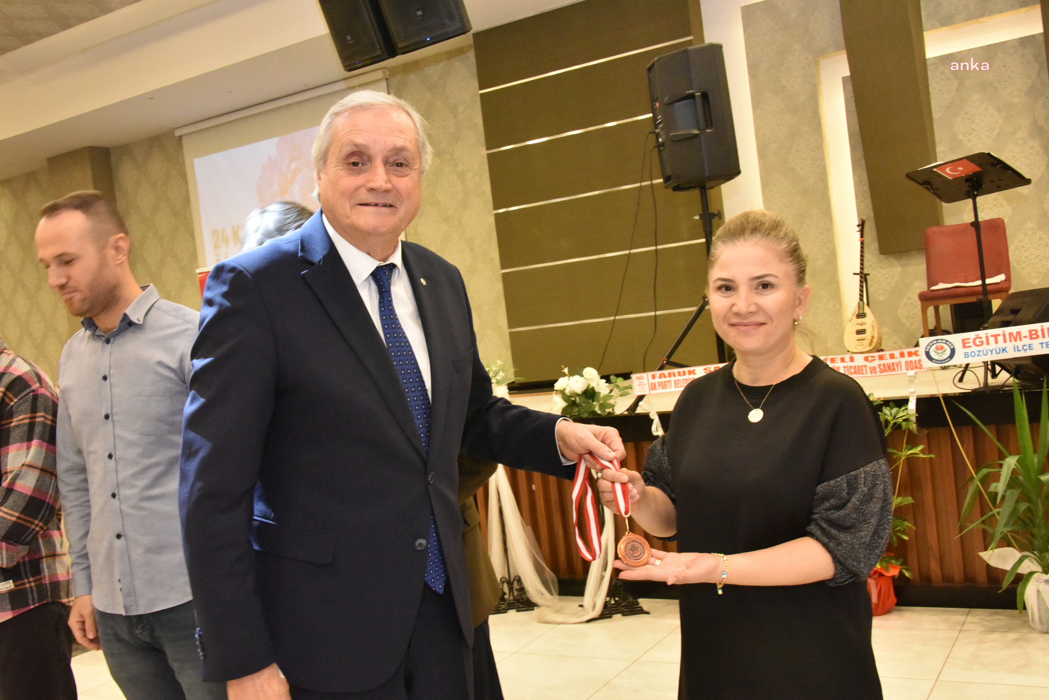 BOZÜYÜK’TE 24 KASIM ÖĞRETMENLER GÜNÜ ETKİNLİKLERLE KUTLANDI