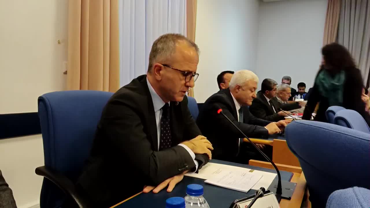 OKAN KONURALP: "DİYANETİN EN ÖNEMLİ GÖREVLERİNDEN BİRİ BU SOSYAL MEDYACI SÖZDE DİN ADAMLARINA KARŞI DA MÜCADELE ETMEK; TOPLUMU BUNLARDAN KORUMAK DEĞİL Mİ"