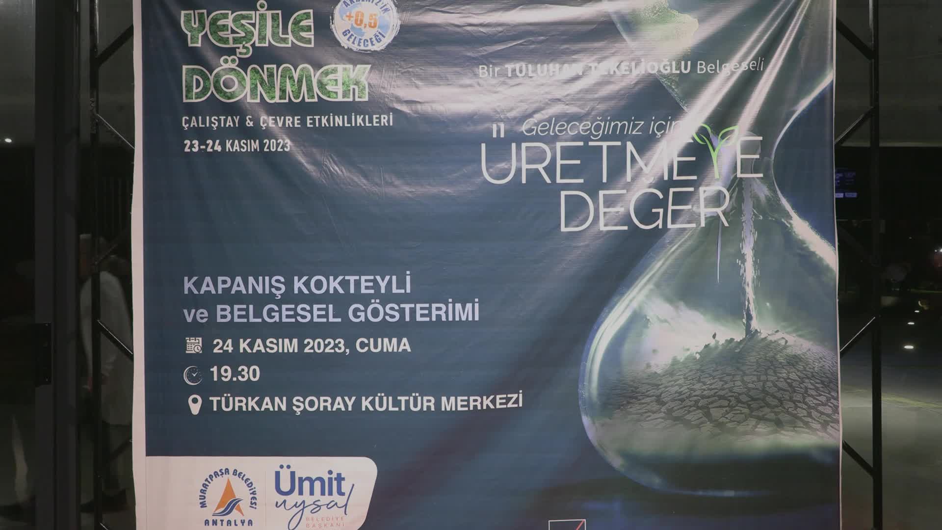 TULUHAN TEKELİOĞLU’NUN SON ÇALIŞMASI, “GELECEĞİMİZ İÇİN ÜRETMEYE DEĞER” ANTALYA SEYİRCİSİYLE BULUŞTU