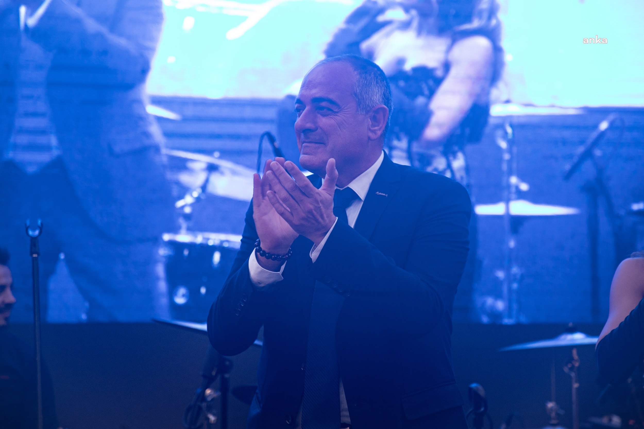 GEMLİK BELEDİYE BAŞKANI SERTASLAN’DAN ÖĞRETMENLERE: “İYİ Kİ VARSINIZ”