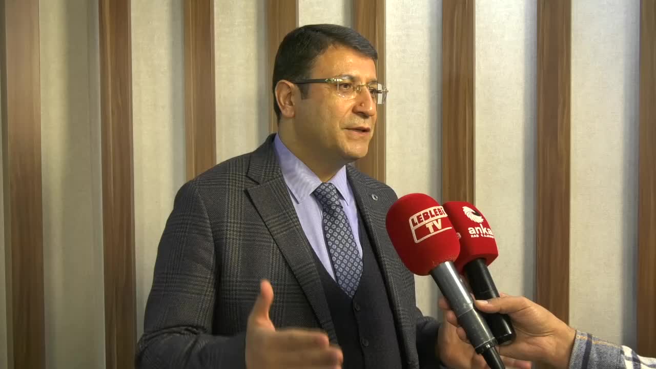İDRİS ŞAHİN: SAYIN ERDOĞAN SEÇİM MEYDANLARINDA FAİZİ ARTTIRMAYACAĞIZ DİYE 85 MİLYONU ALDATTI. ERDOĞAN SEÇİM ÖNCESİNDE HALKI KANDIRMIŞTIR