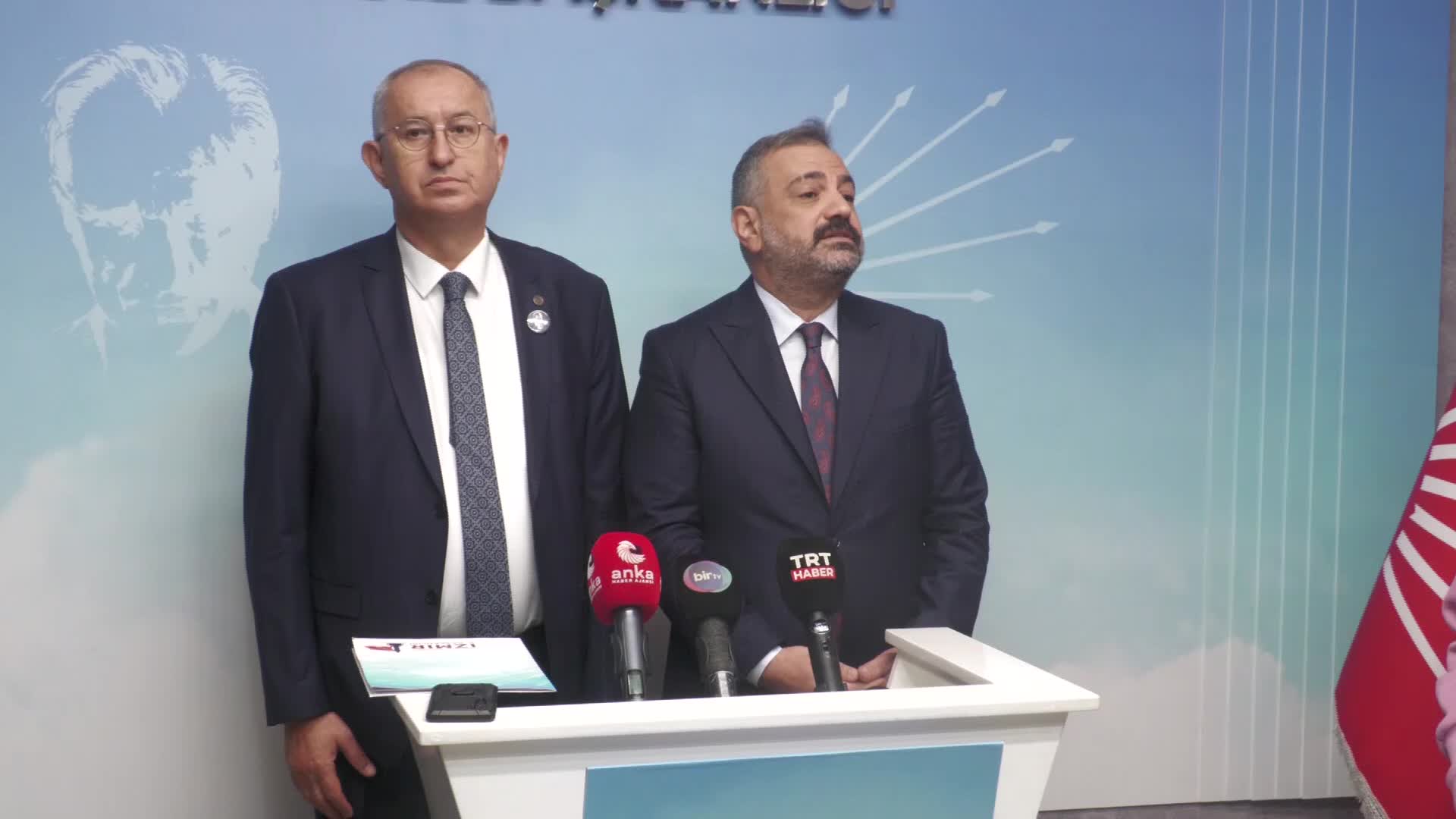 ESKİ CHP İZMİR MİLLETVEKİLİ ATİLLA SERTEL, İZMİR BÜYÜKŞEHİR BELEDİYE BAŞKANLIĞI İÇİN ADAYLIK BAŞVURUSU YAPTI