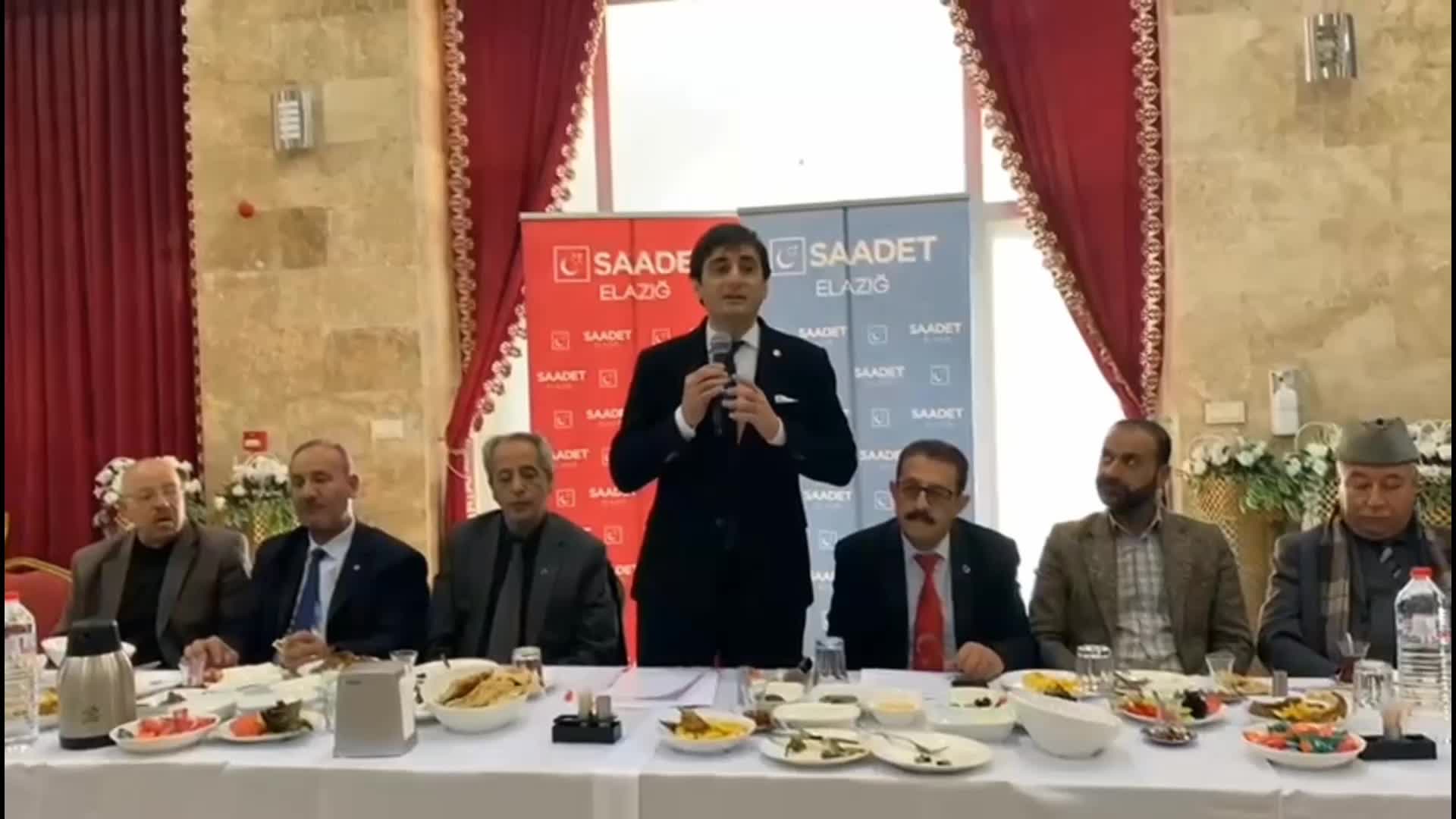 ELAZIĞLI EMEKLİ VATANDAŞ: "BEN 1999'DA EMEKLİ OLDUĞUMDA İKRAMİYEYLE ELAZIĞ'DA EV ALINIYORDU ŞİMDİ EVİN KAPISI ALINAMAZ"