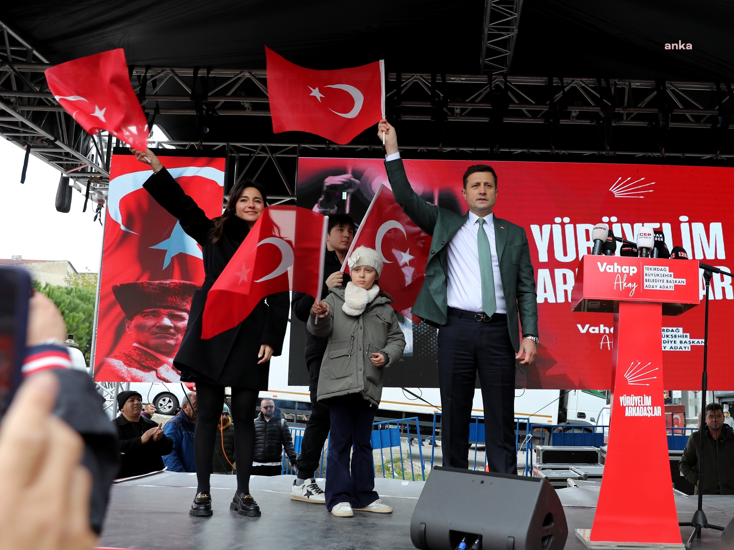 ÇERKEZKÖY BELEDİYE BAŞKANI AKAY, TEKİRDAĞ BÜYÜKŞEHİR BELEDİYE BAŞKANLIĞI İÇİN ADAY ADAYLIĞINI AÇIKLADI