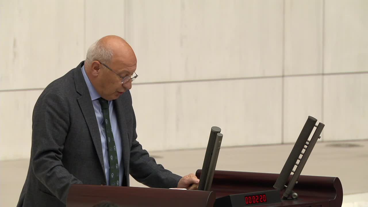 UTKU ÇAKIRÖZER: "DIŞİŞLERİ BAKANI FİDAN HANGİ HAK, HUKUK VE YETKİYLE YÜCE MECLİSİMİZİN İRADESİNE İPOTEK KOYMAYA KALKIYOR”