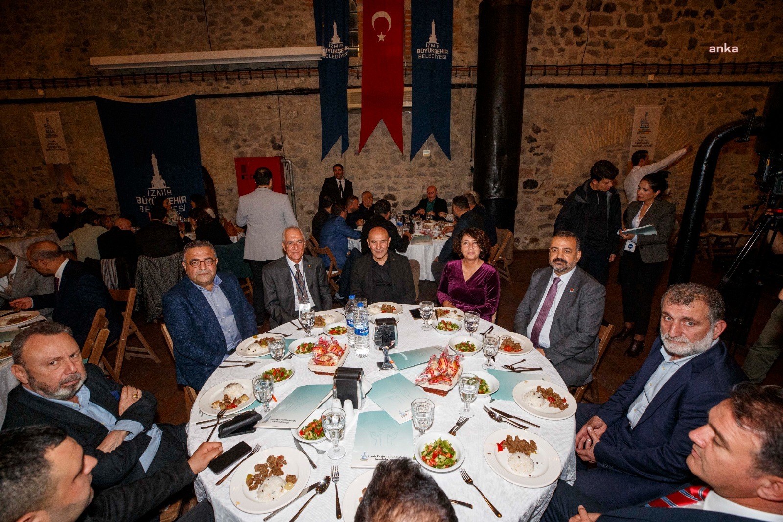 İZMİR BÜYÜKŞEHİR BELEDİYE BAŞKANI TUNÇ SOYER: "ÇOK RENK, ÇOK SES, ÇOK NEFES OLMAYA DEVAM EDECEĞİZ"