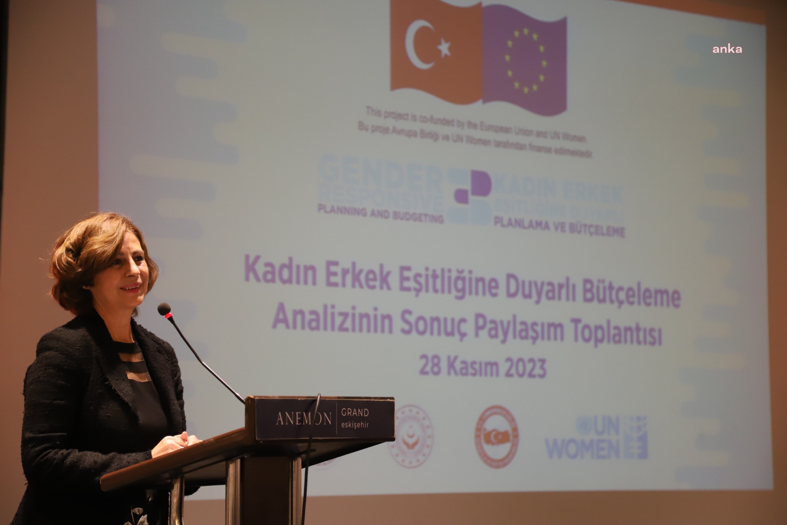 ESKİŞEHİR BÜYÜKŞEHİR'DEN KADIN ERKEK EŞİTLİĞİNE DUYARLI BÜTÇE ÇALIŞMALARI
