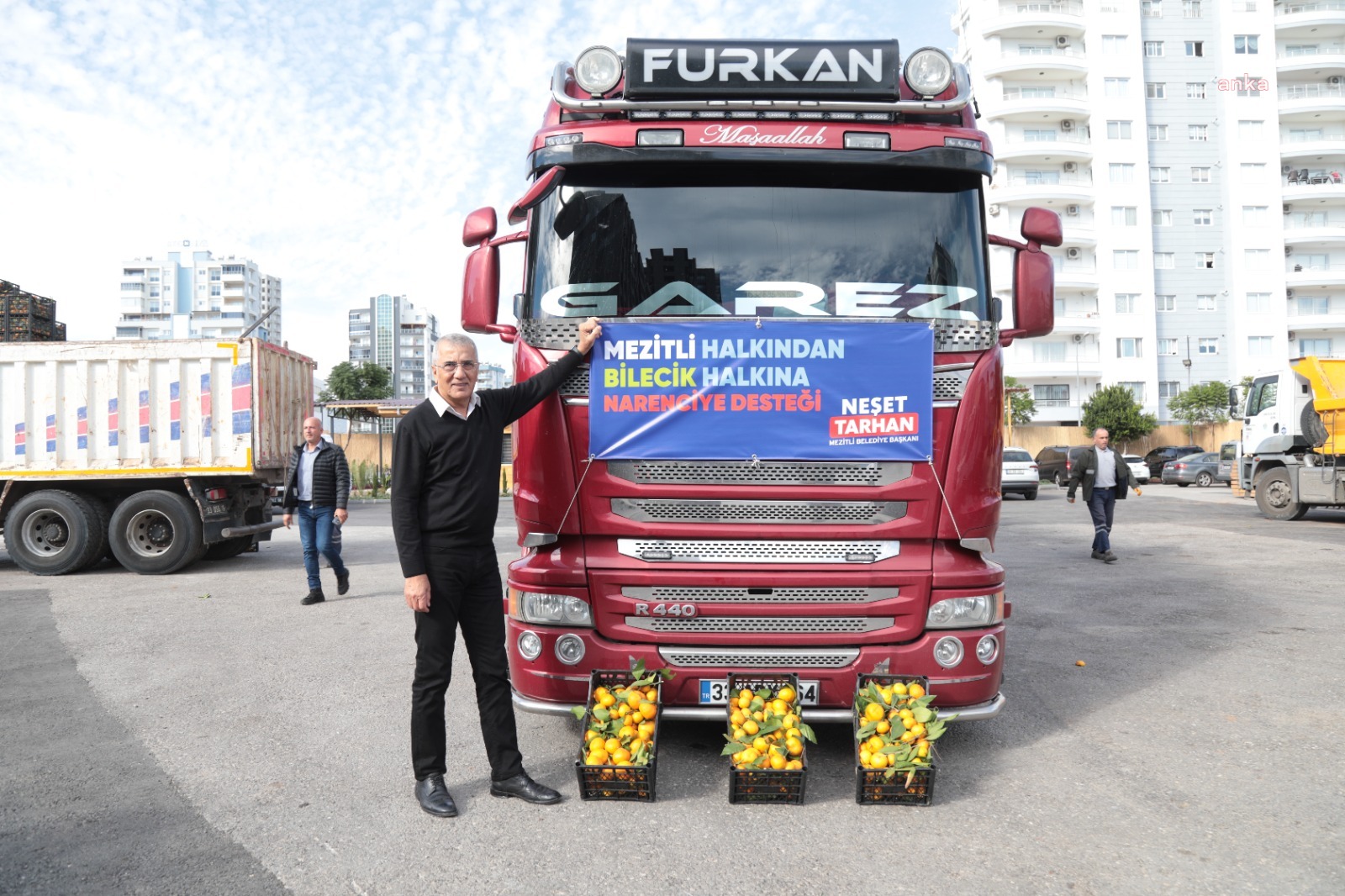 MEZİTLİ BELEDİYESİ'NDEN SELİN VURDUĞU 3 İLE NARENCİYE DESTEĞİ