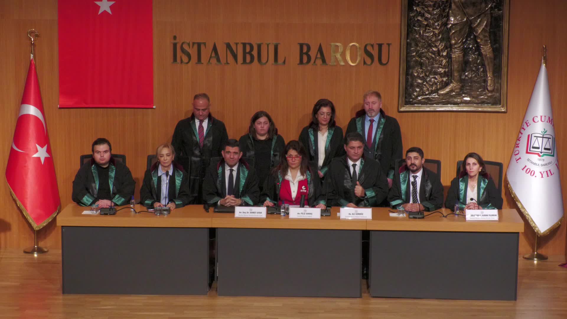 İSTANBUL BAROSU BAŞKANI SARAÇ’TAN “KENTSEL DÖNÜŞÜM YASASI” TEPKİSİ: “GÖRÜŞLER DİKKATE ALINMAKSIZIN OLDUBİTTİ İLE YASA ÇIKARMA ALIŞKANLIĞI DERHAL TERK EDİLMELİDİR”