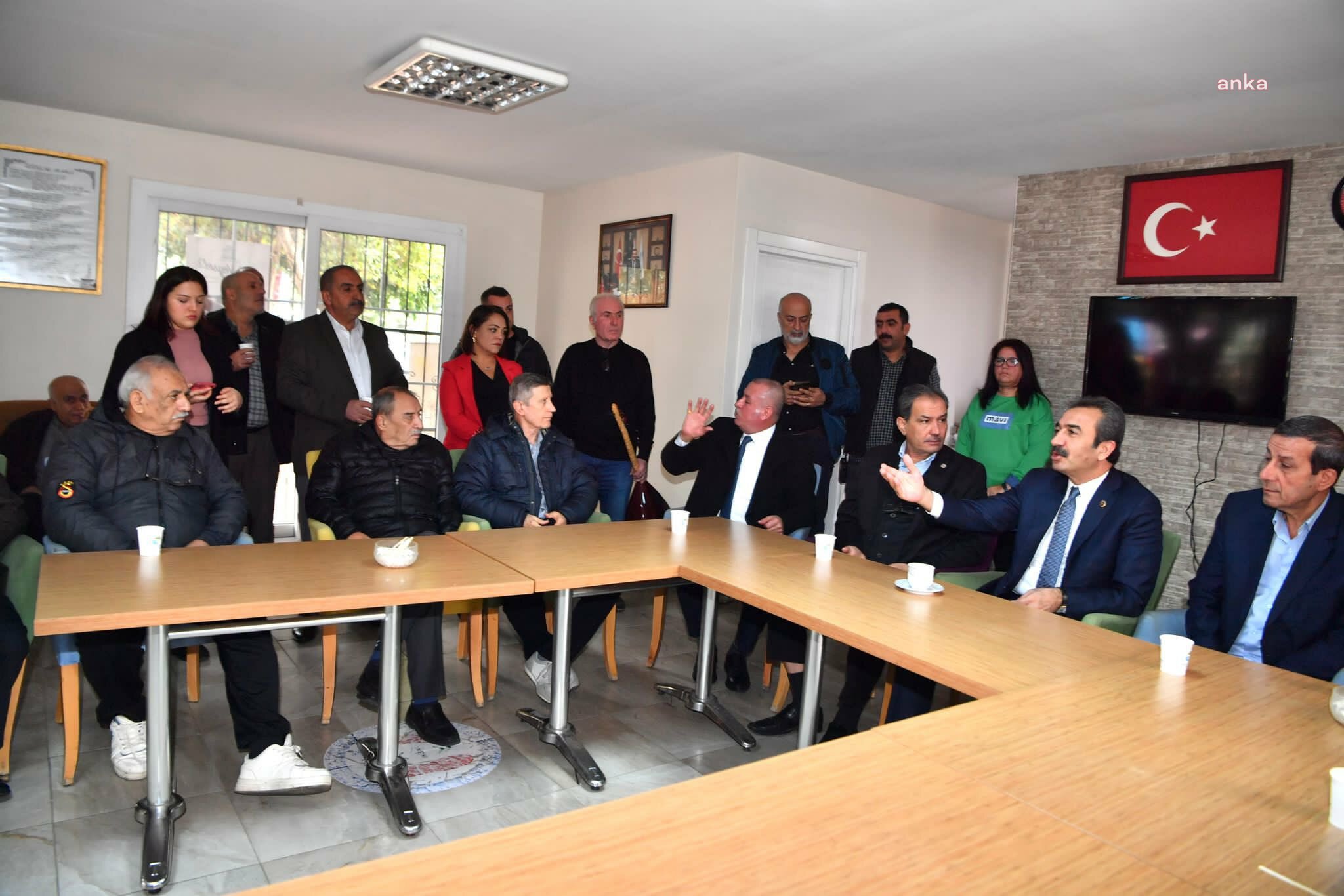 ÇUKUROVA BELEDİYE BAŞKANI ÇETİN, EMEKLİ DİNLENME EVİ'Nİ ZİYARET ETTİ