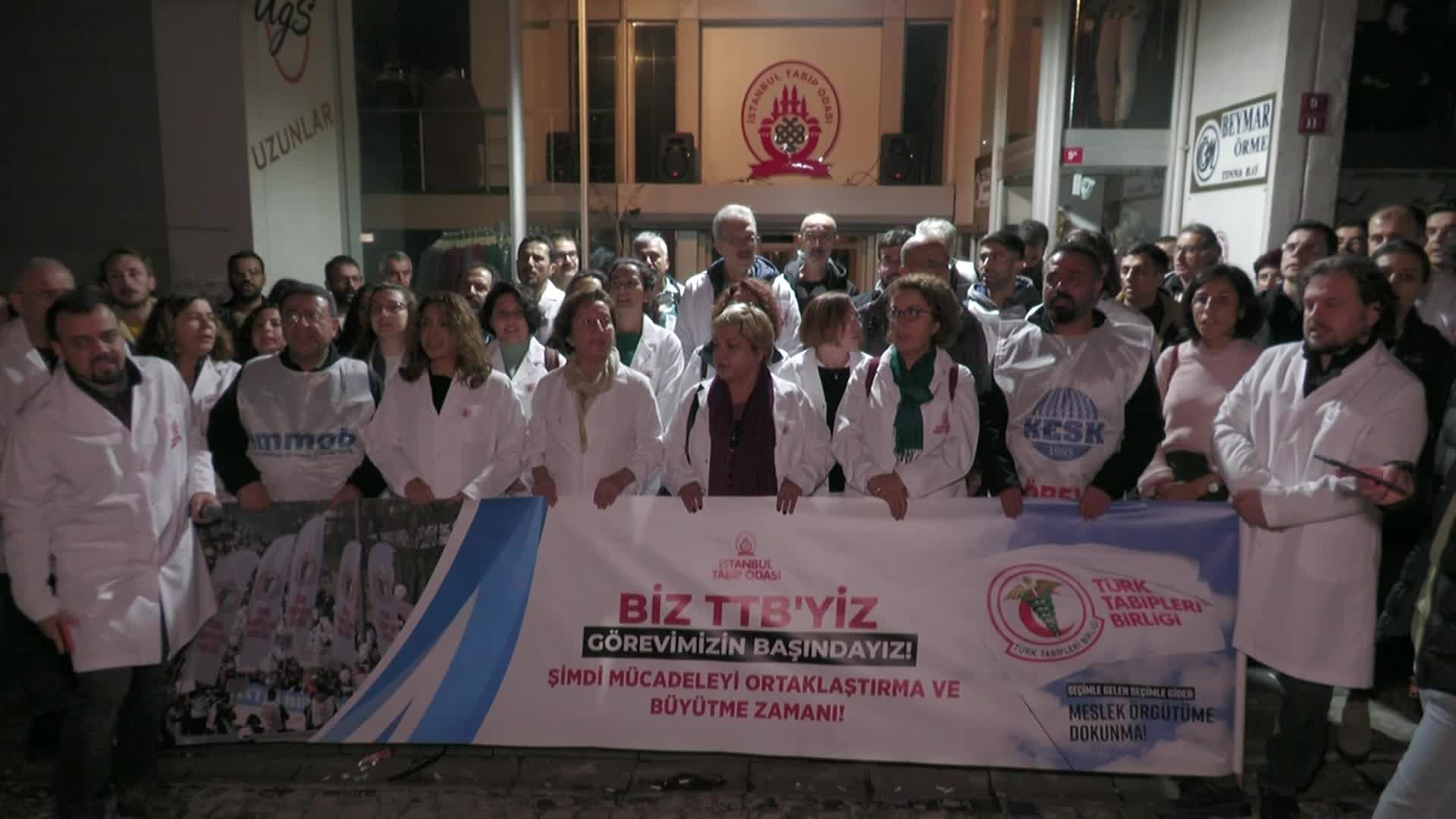 İTO’DAN TTB’NİN GÖREVDEN ALINMASINA TEPKİ: “İKTİDARIN İSTEDİĞİ, KENDİSİNİ BİAT EDEN MESLEK ÖRGÜTLERİ YARATMAKTIR”